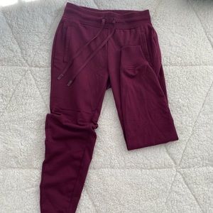 Women’s joggers, size XS